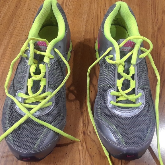 Nike Reax Size 7 - Picture 1 of 5